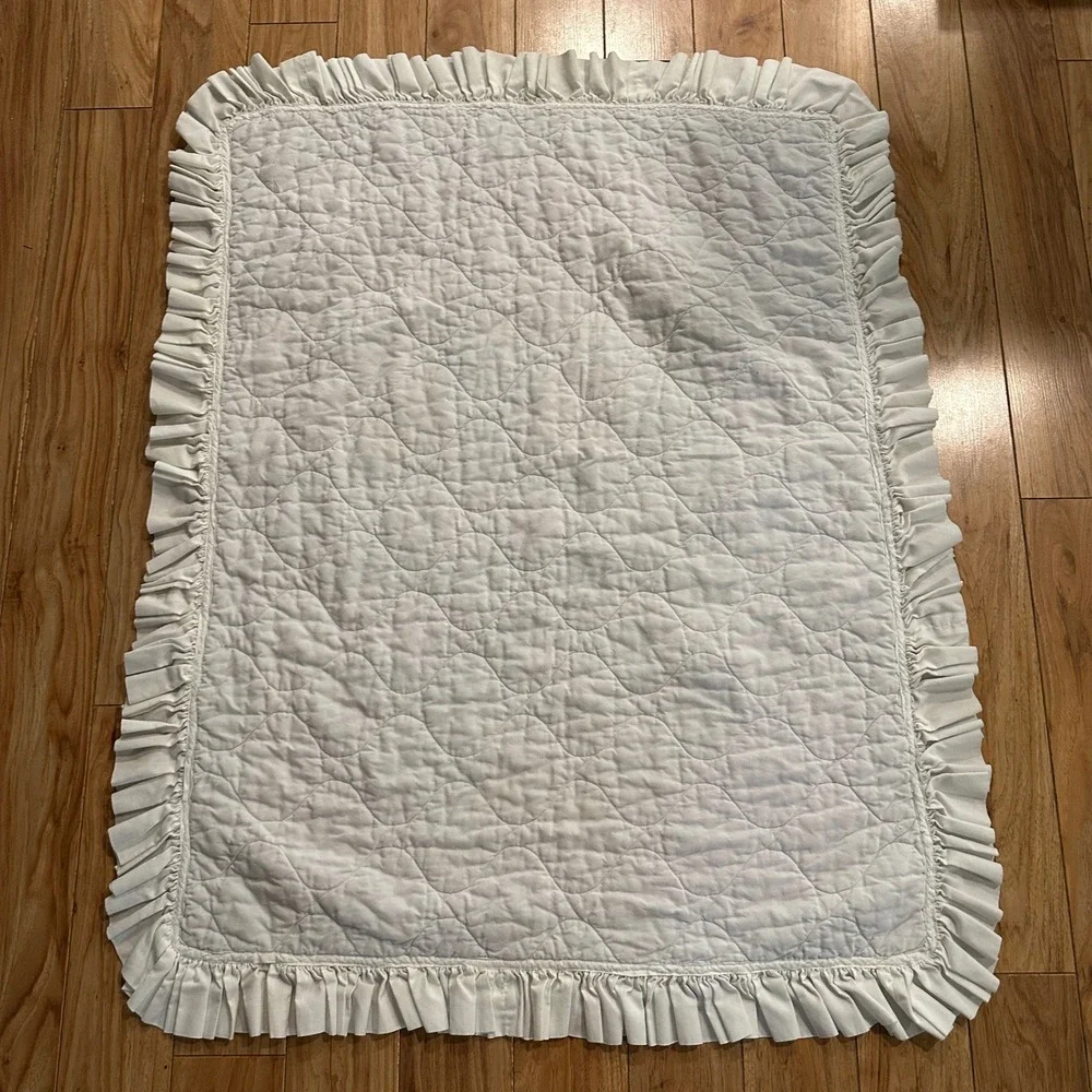 Vintage Quilted Baby Blanket Love Heart Bunnies Lambs Ruffle Trim Pastel 38x48
